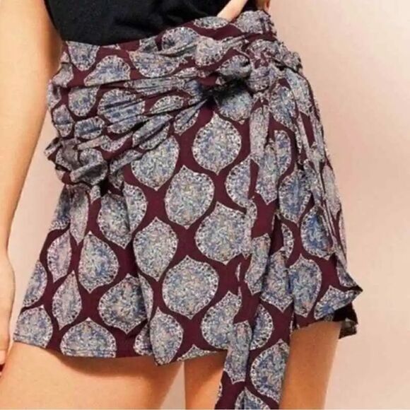 Free People All a Dream printed tie waist wrap shorts boho Women's size 0 - Picture 1 of 11